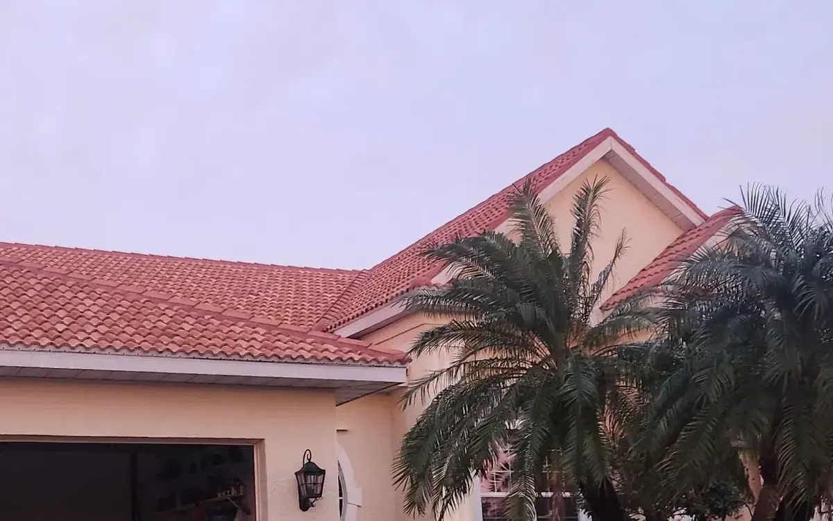 Tile Roof Repair in Tampa: When to Lift-and-Relay vs Replace