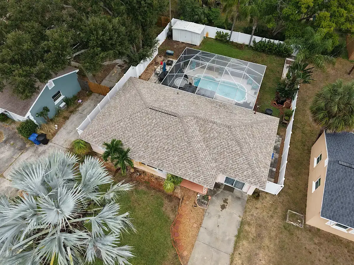 How to Choose the Right Roof Replacement Company in Tampa: Questions to Ask and Red Flags