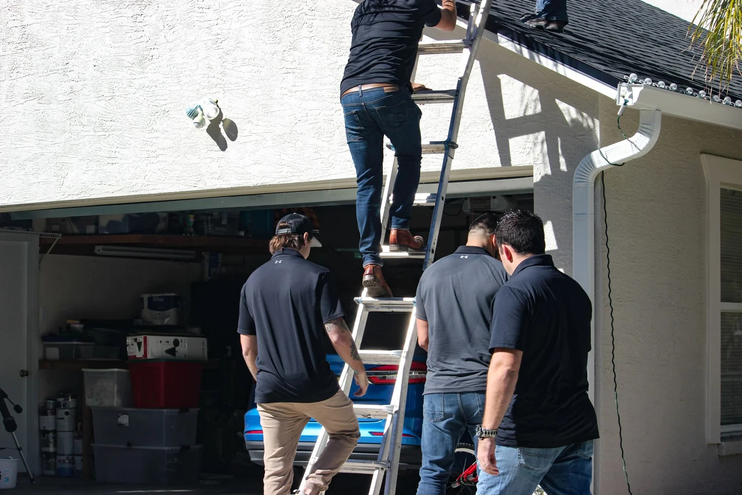 Telltale Signs It’s Time for a New Roof